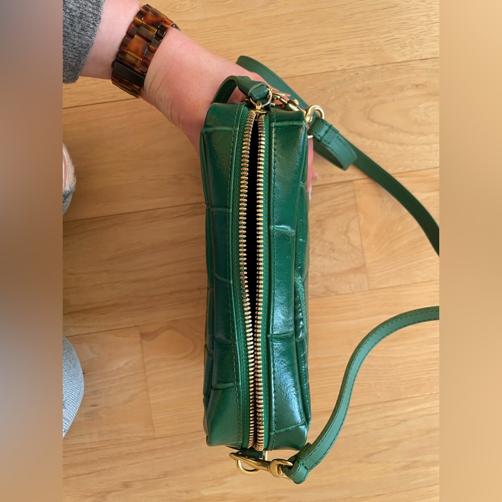 Clare V Green Croc-Embossed Leather Crossbody Bag - Picture 7 of 10